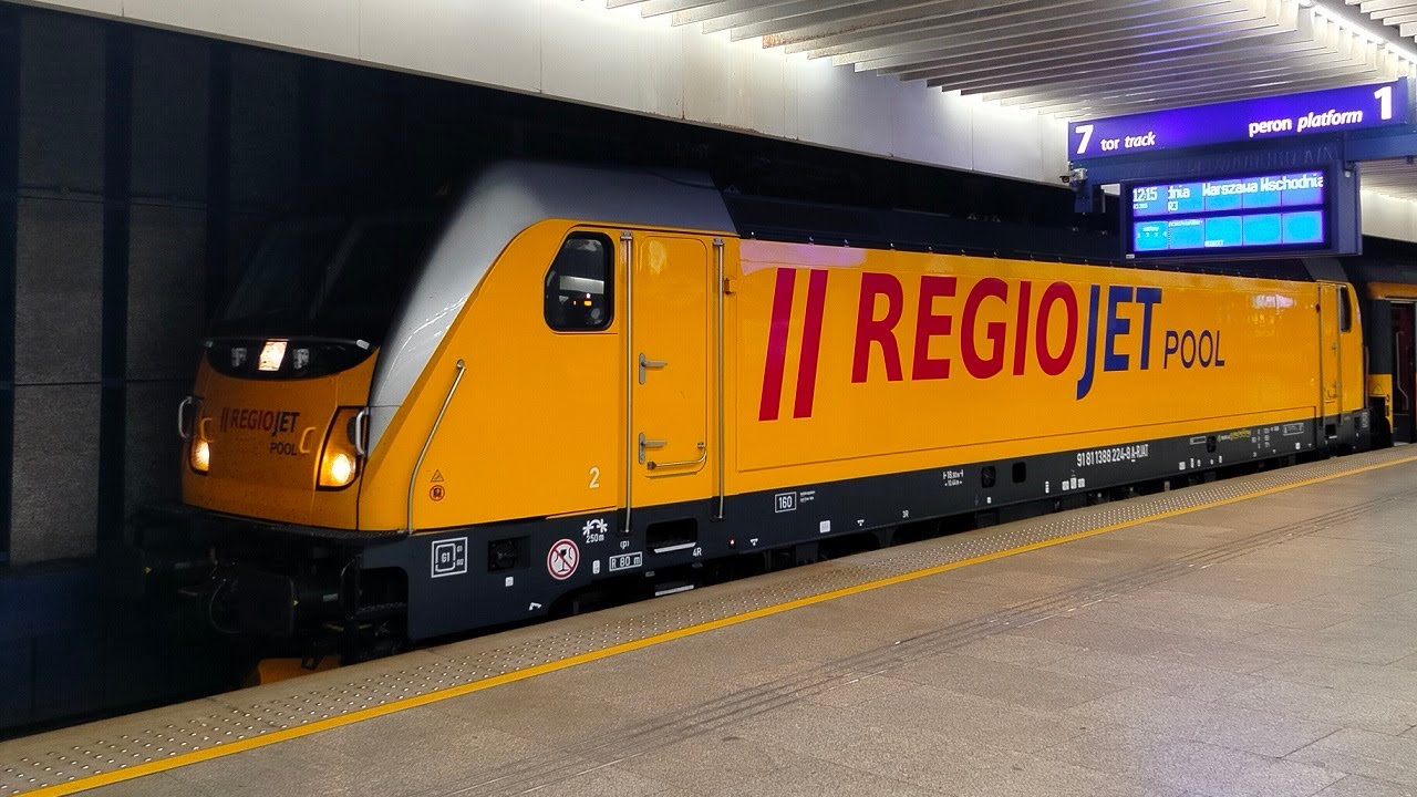 Pociągi Warszawa Centralna 2025
