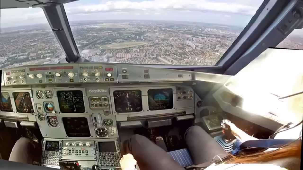 Cockpit view Training landing 