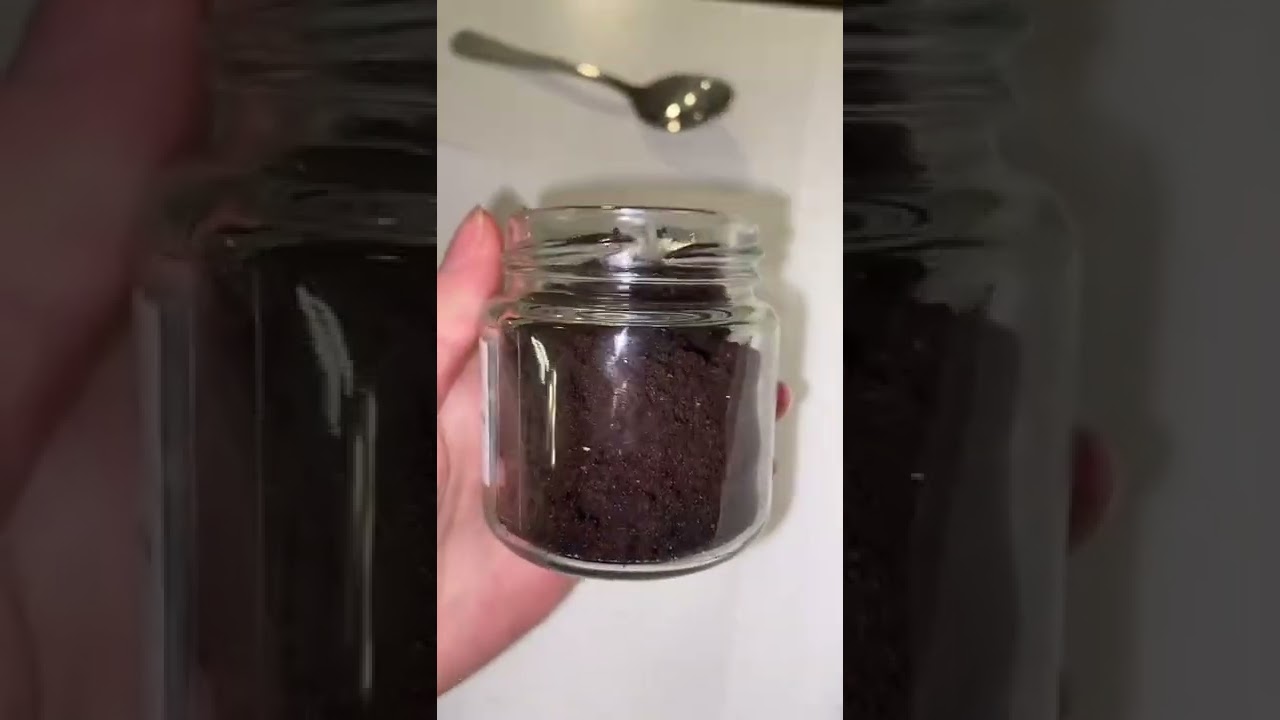 Comment faire un gommage caf&eacute; maison? #shorts