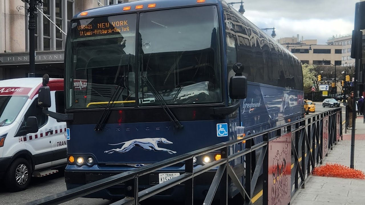 Prevost X3-45 86764 on US0421 | Another Transit Video