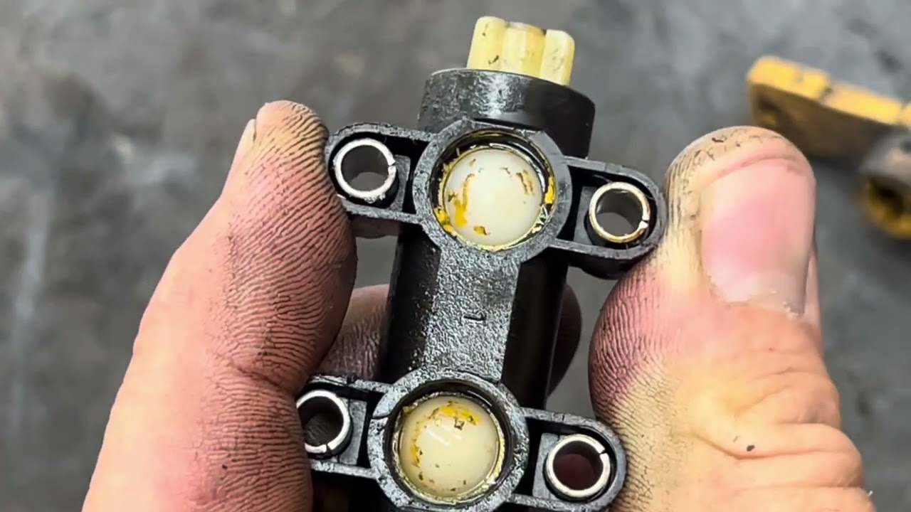 7.3 Powerstroke 99-03 Fuel filter housing leak