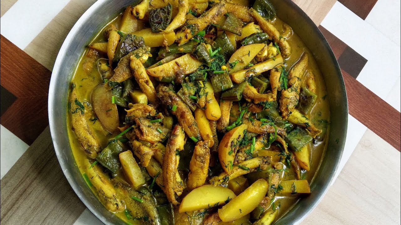 সিম আলু দিয়ে বেলে মাছের ঝোল এভাবে একবার রান্না করে খেয়ে দেখুন খুব ভালো লাগবে খেতে। 