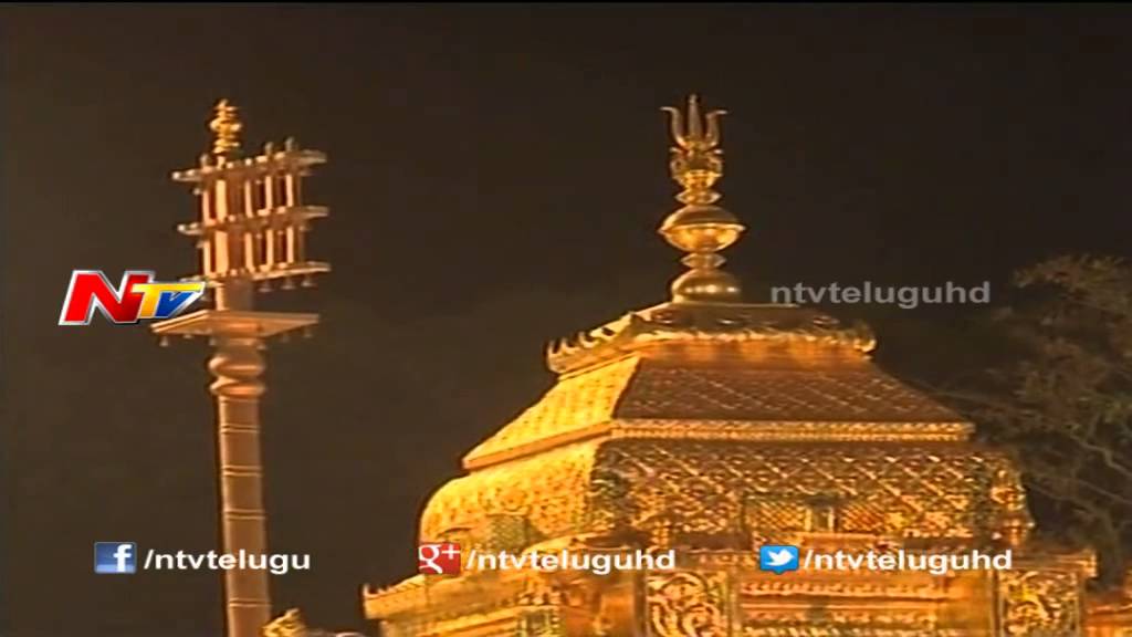 Special Poojas For Mallikarjuna Swamy at Srisailam