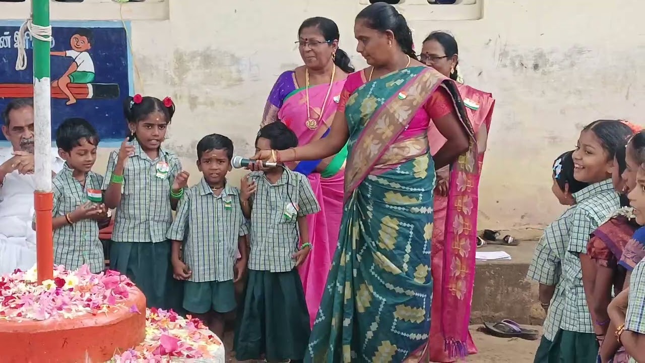 பாரதி அரசு உதவி பெறும் தொடக்கபள்ளி கொல்லன் திடல் தெற்கு பொய்கை நல்லூர் 