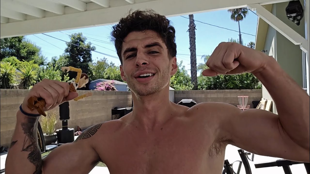 zach clayton workout + shower twitch stream