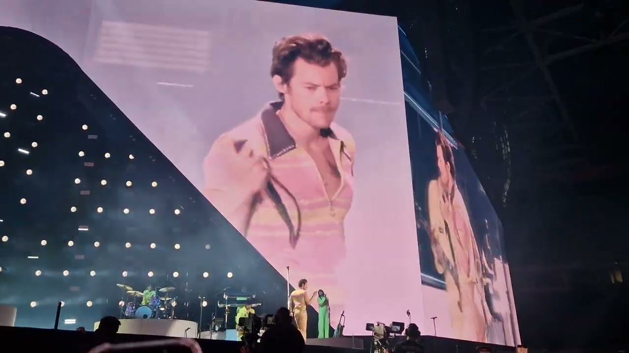 Harry Styles - Sign Of The Times (HSLOT Amsterdam N1 04/06/23)