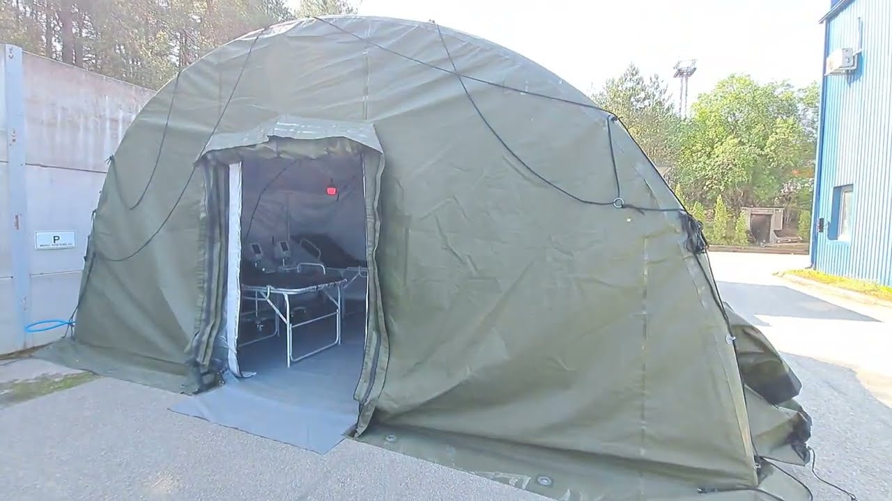 Field Hospital in a Trailer: Rolling Unit + Tent = 55 m&sup2; Mobile ICU and surgery unit set up in 30 m.