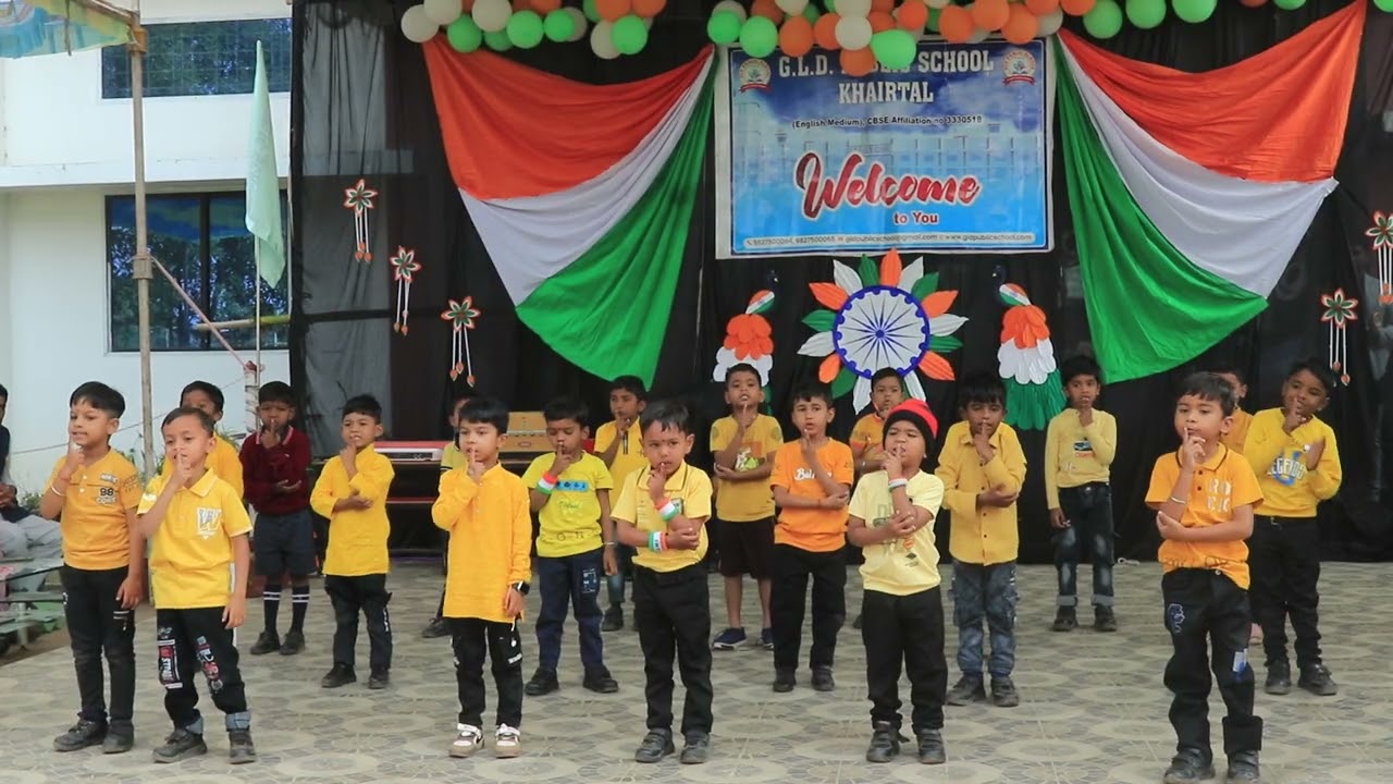 The wheels on the bus by LKG |  Republic day  GLD PUBLIC SCHOOK KHAIRTAL