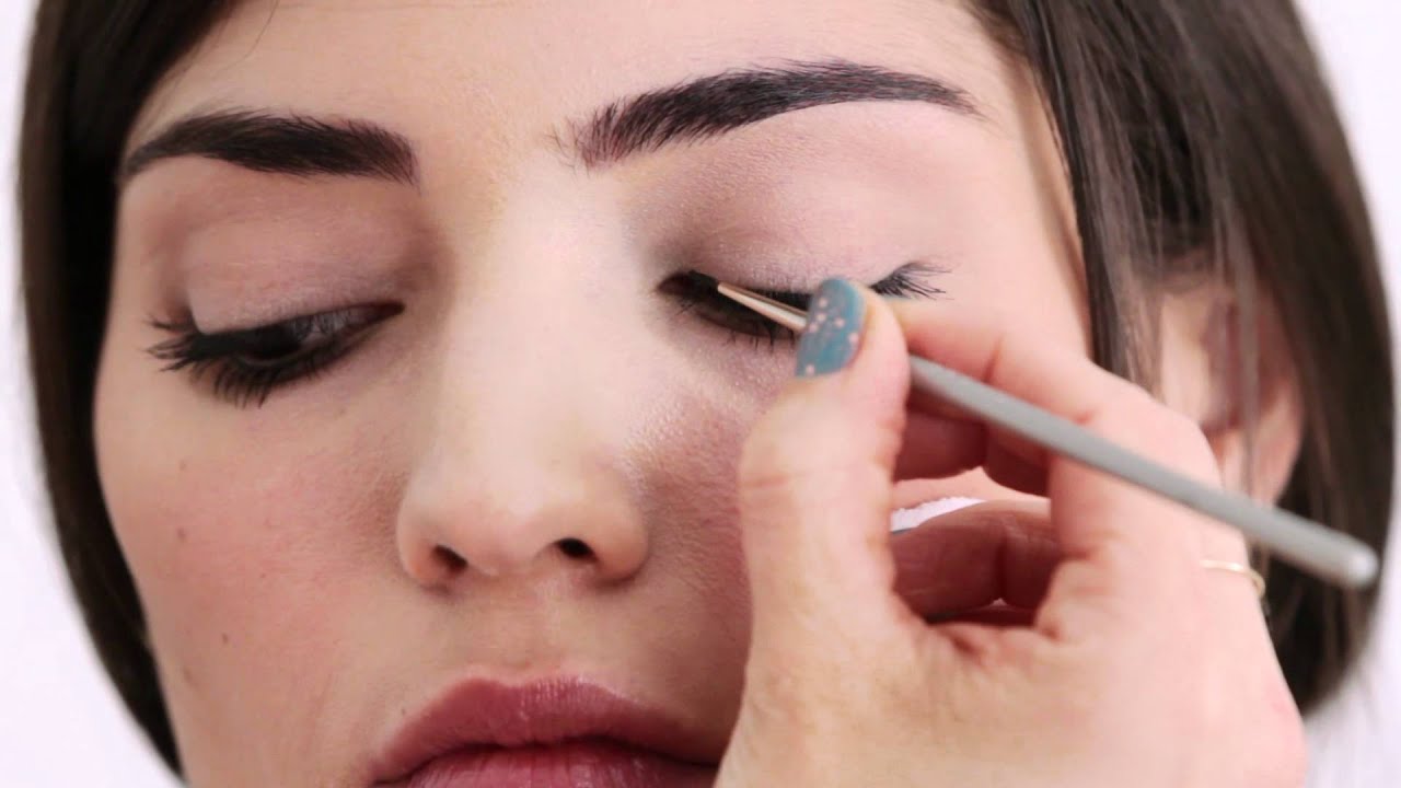 How To: GOSSIP GIRL Neutral Cat-Eye