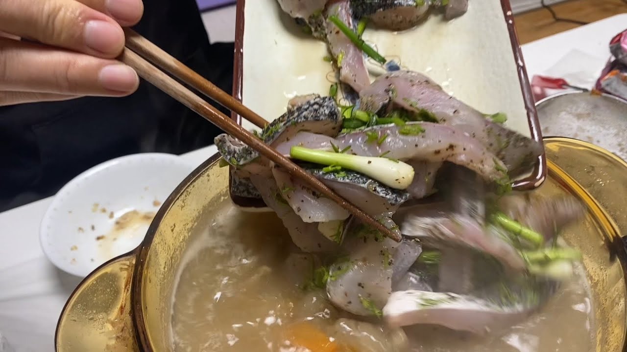 Lẩu cá Lóc cuối tuần liu tiu riu ly Sochu ấm áp bên người thân. Bữa ăn Việt tại Hàn Quốc. 