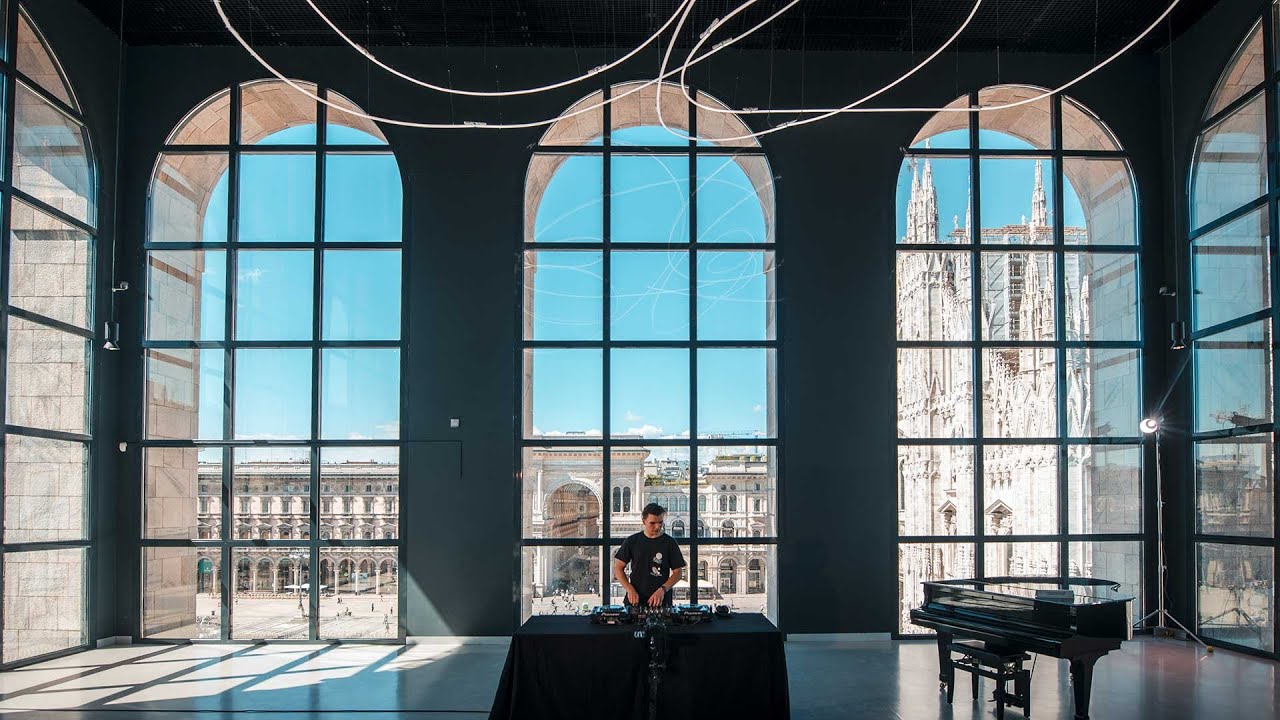 Klaus live at Museo del Novecento, Milano | Wanderlust Vision