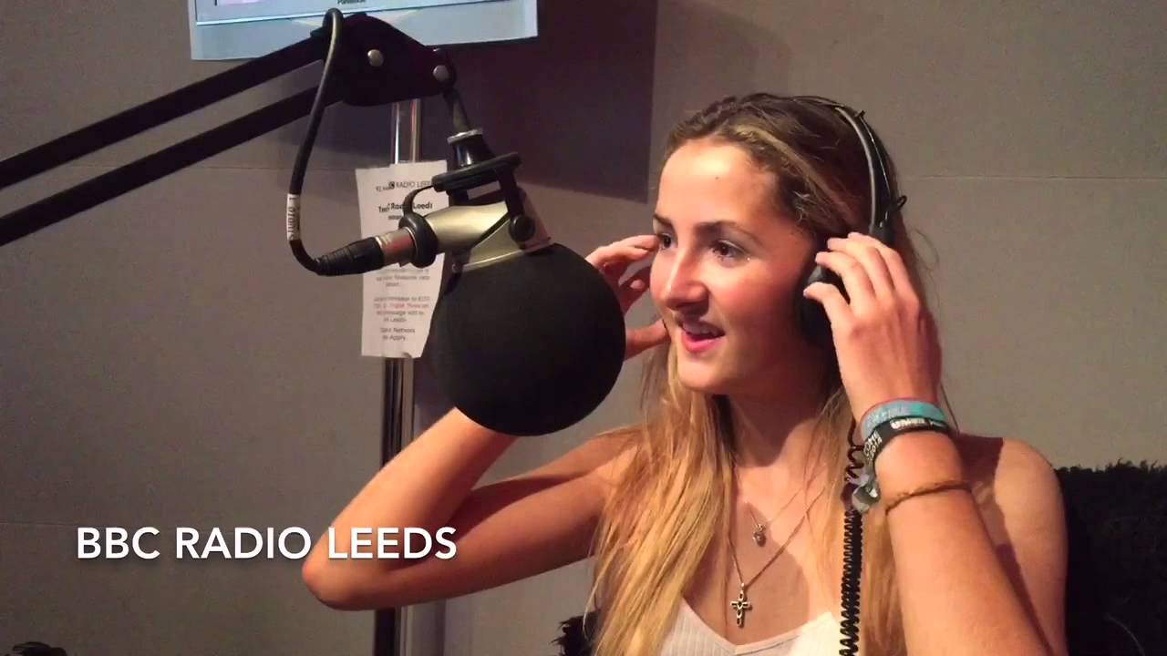 Little Mo,  talks backwards for Martin Kelner