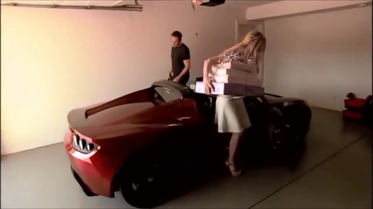 Elon Musk  and girlfriend Very Awkward Moment
