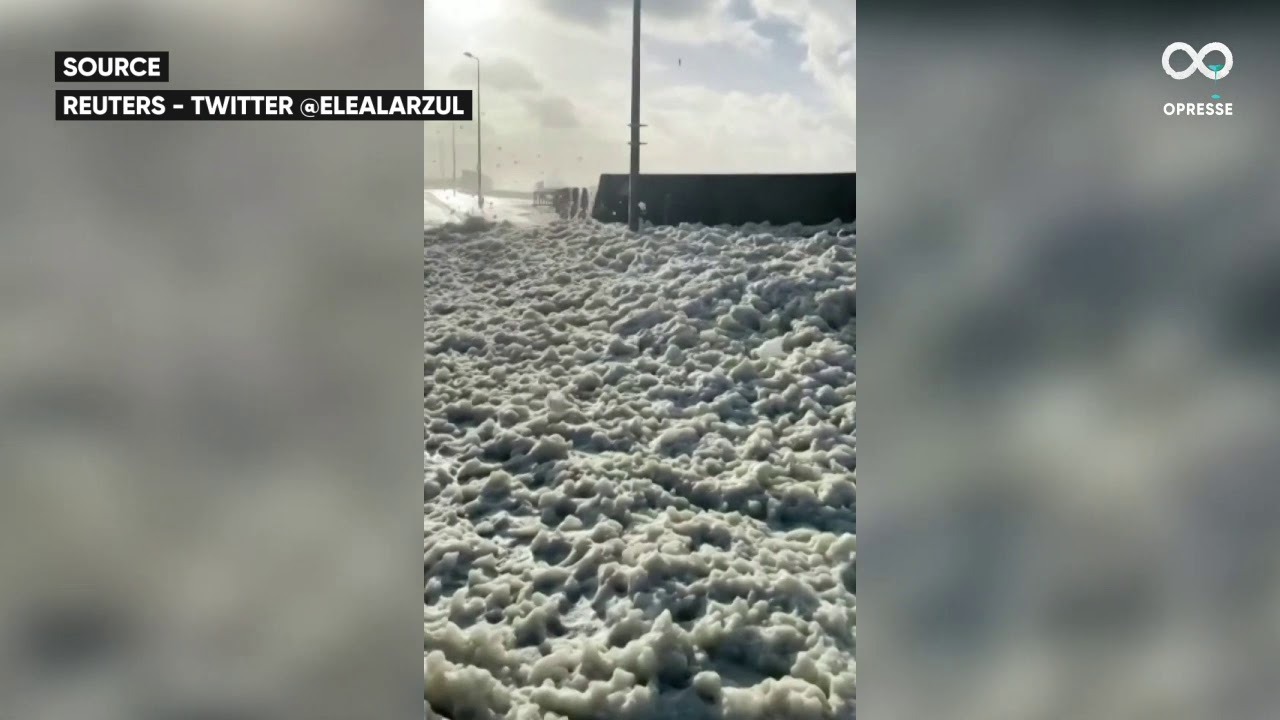 La temp&ecirc;te Bella a apport&eacute; de l'&eacute;cume de mer en France