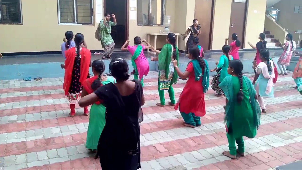 Pre primary Teacher Training  to St girl students by bhavishya solutions,  rajamahendravaram(1)