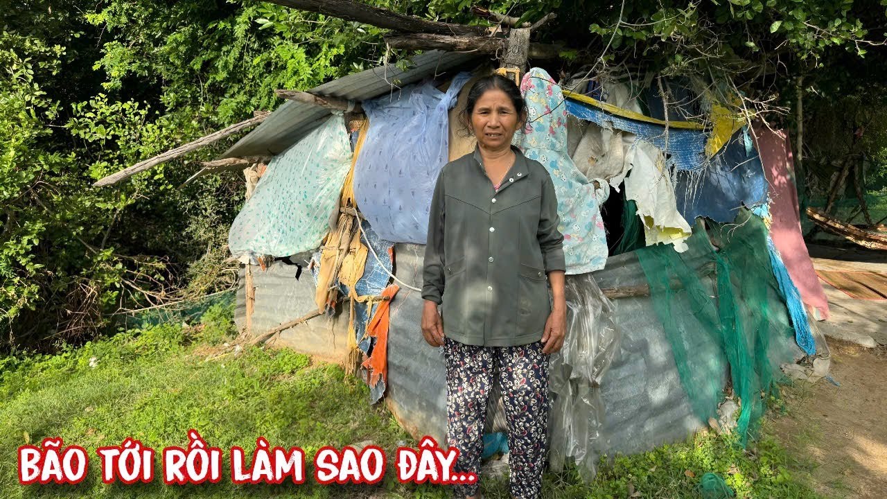 BÃO TỚI rồi mẹ già sống như thế này làm sao đây../93
