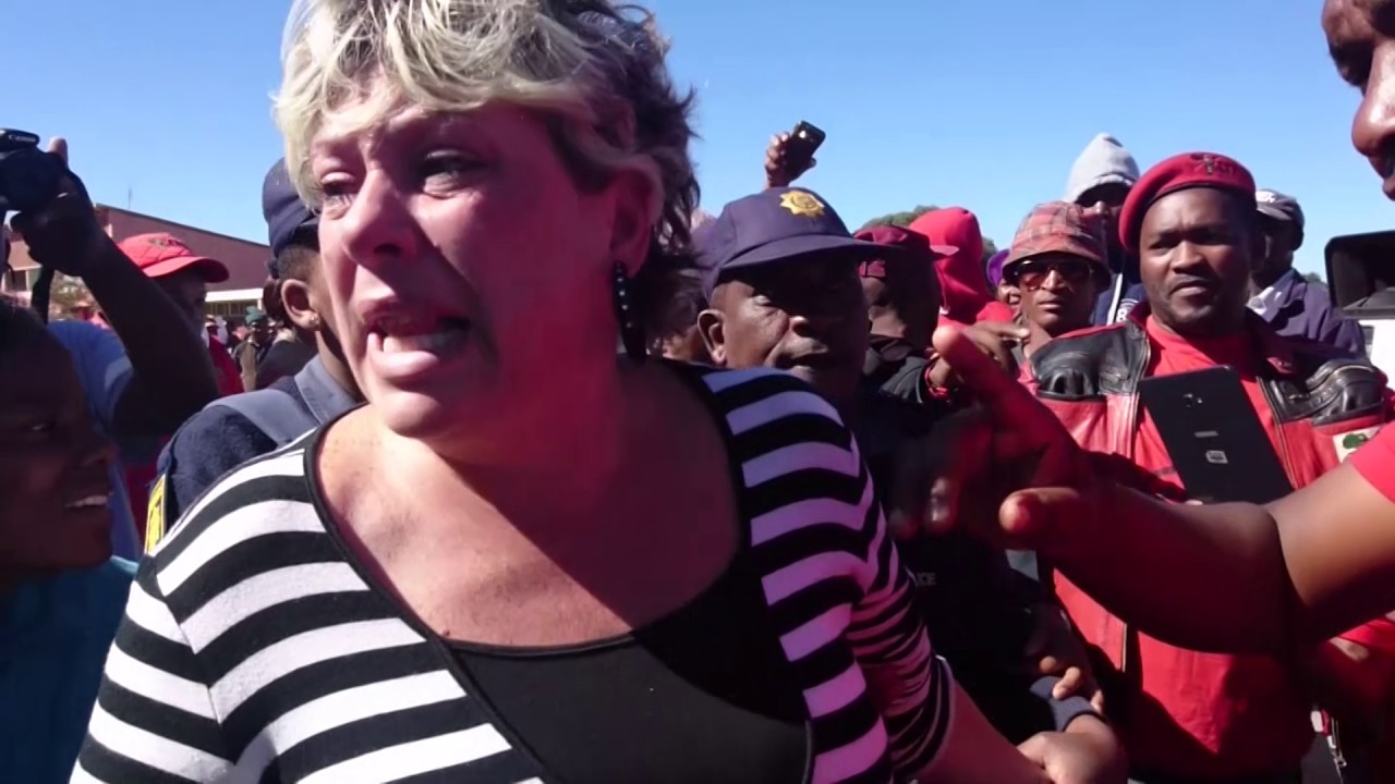 'Where is Malema?' – Woman confronts EFF supporters in Coligny