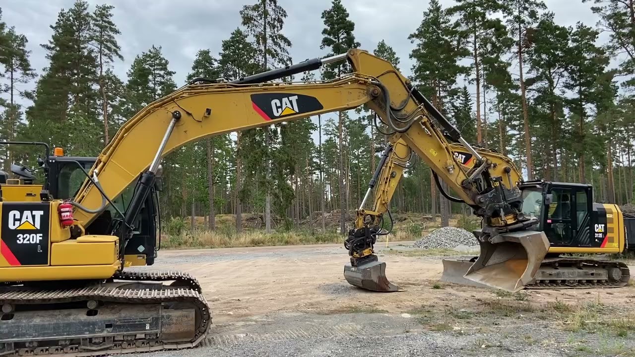 CAT 320F