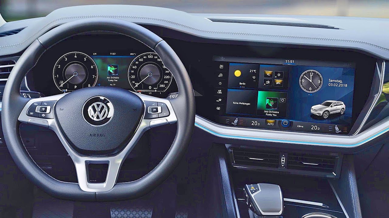 VW Touareg - Innovision Cockpit