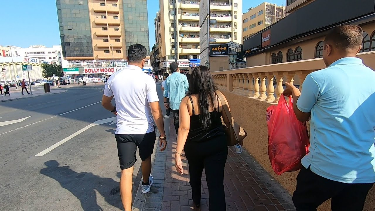 Dubai Street Daily Lifestyle, Dubai Street Walk Tour, Walktravel