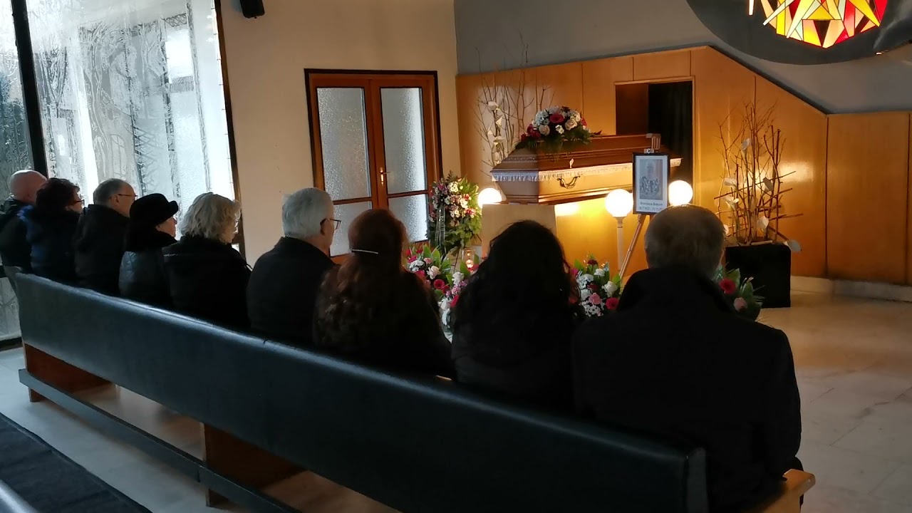 Pohřeb babcia část 1