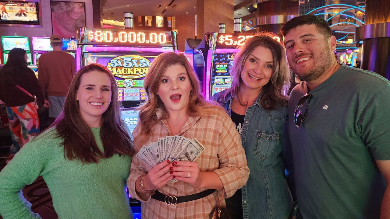 We WON BIG on High Limit Slots in Las Vegas! 💰 $15 Max Bet Spins! 🚨