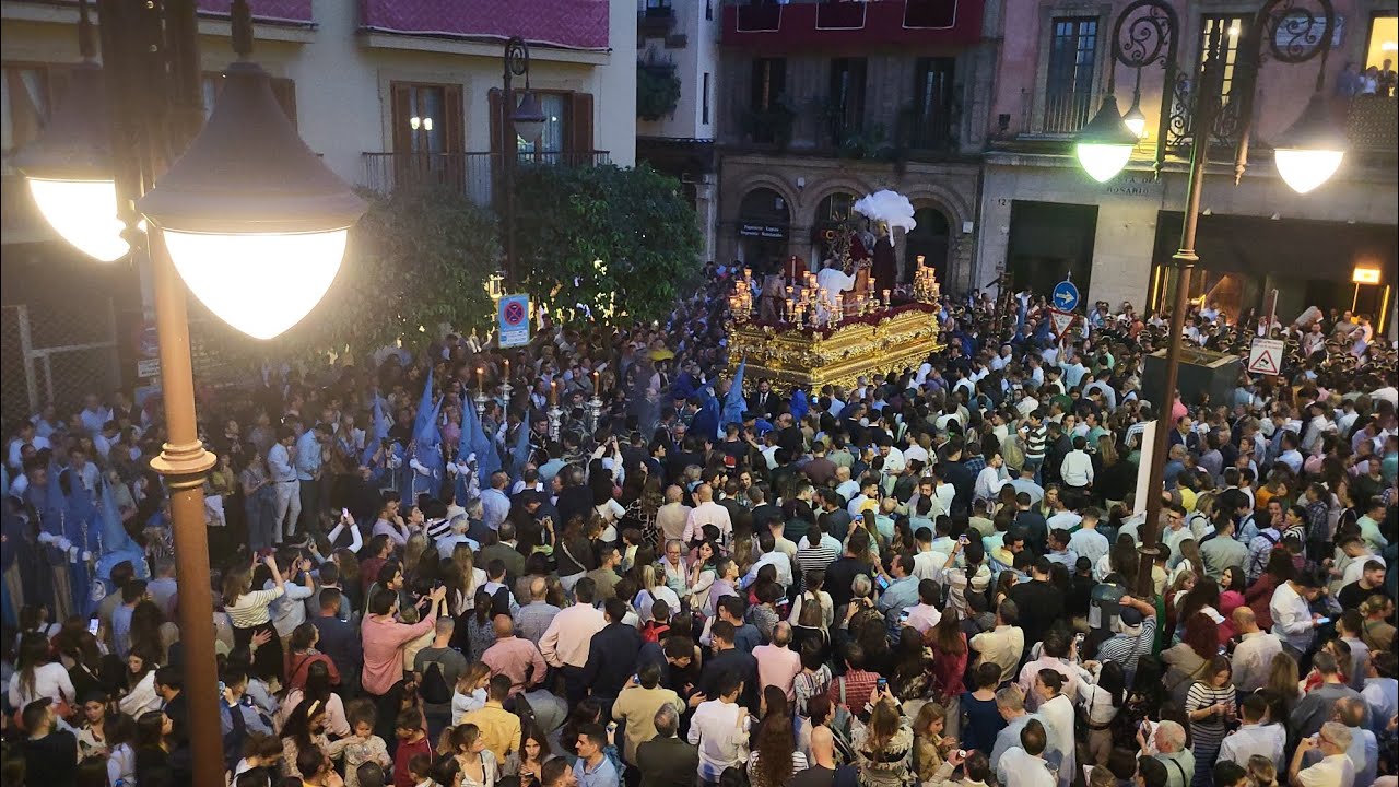 Impresionante San Esteban con la marcha Al Compás de la Laguna de Virgen de los Reyes