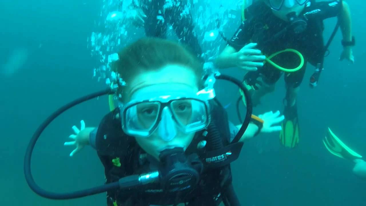 Family Scuba Diving Adventure on Christmas Eve,  Sri Lanka