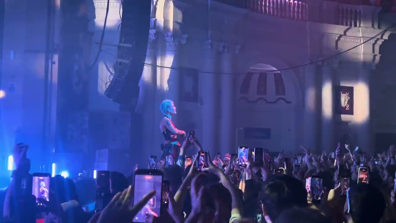 Halsey is there somewhere London 2026