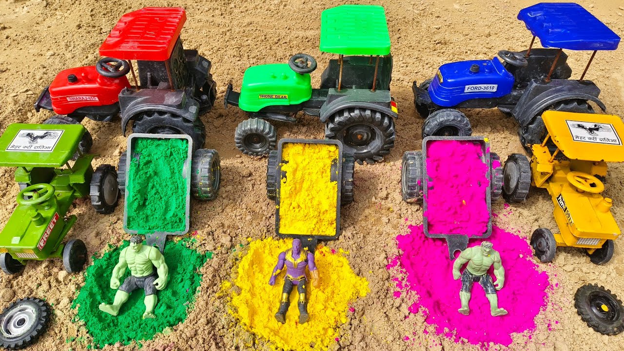 बच्चों ! आज हमने mini tractors की ट्रॉलियां में की गुलाल की loading Advance में Happy Holi बच्चों !!