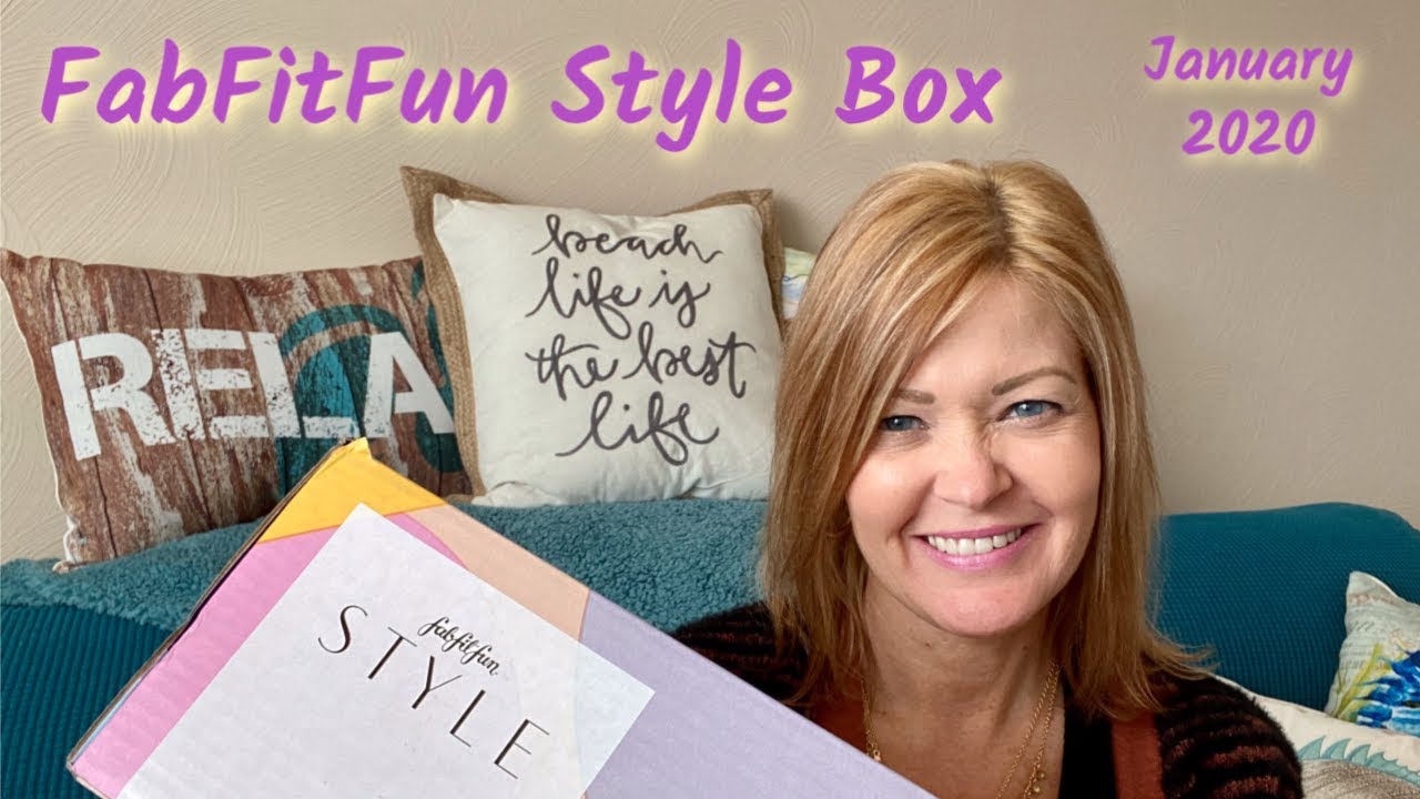 FabFitFun Style Box - January 2020:  Unboxing & try on...casual box!
