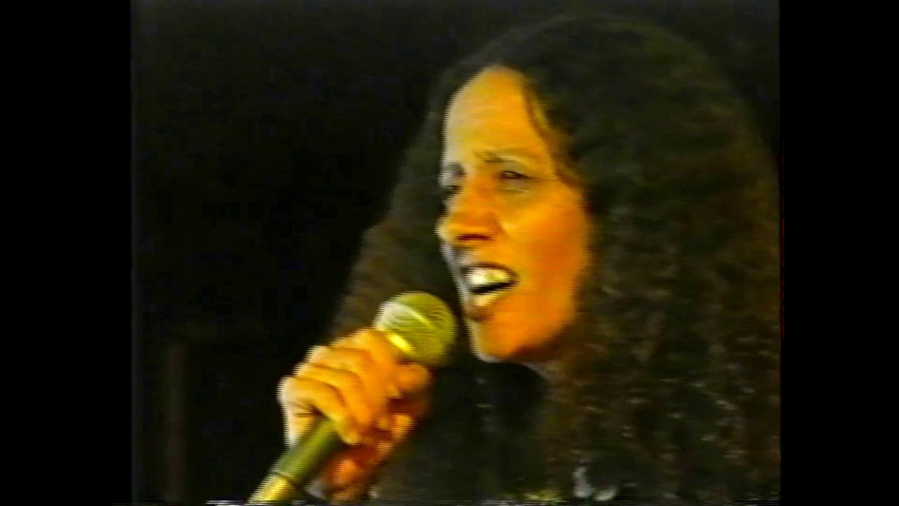 Aline Mendon&ccedil;a - Eterno Cantar(Canta Minas 1995 Montes Claros)