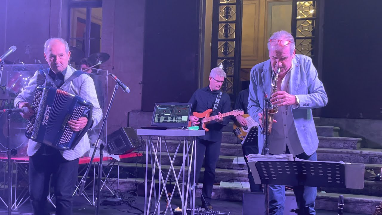 Orchestra TIZIANO GHINAZZI - QUATTRO SOLDI DI MALINCONIA valzer per sax. Musica di Iller Pattacini.