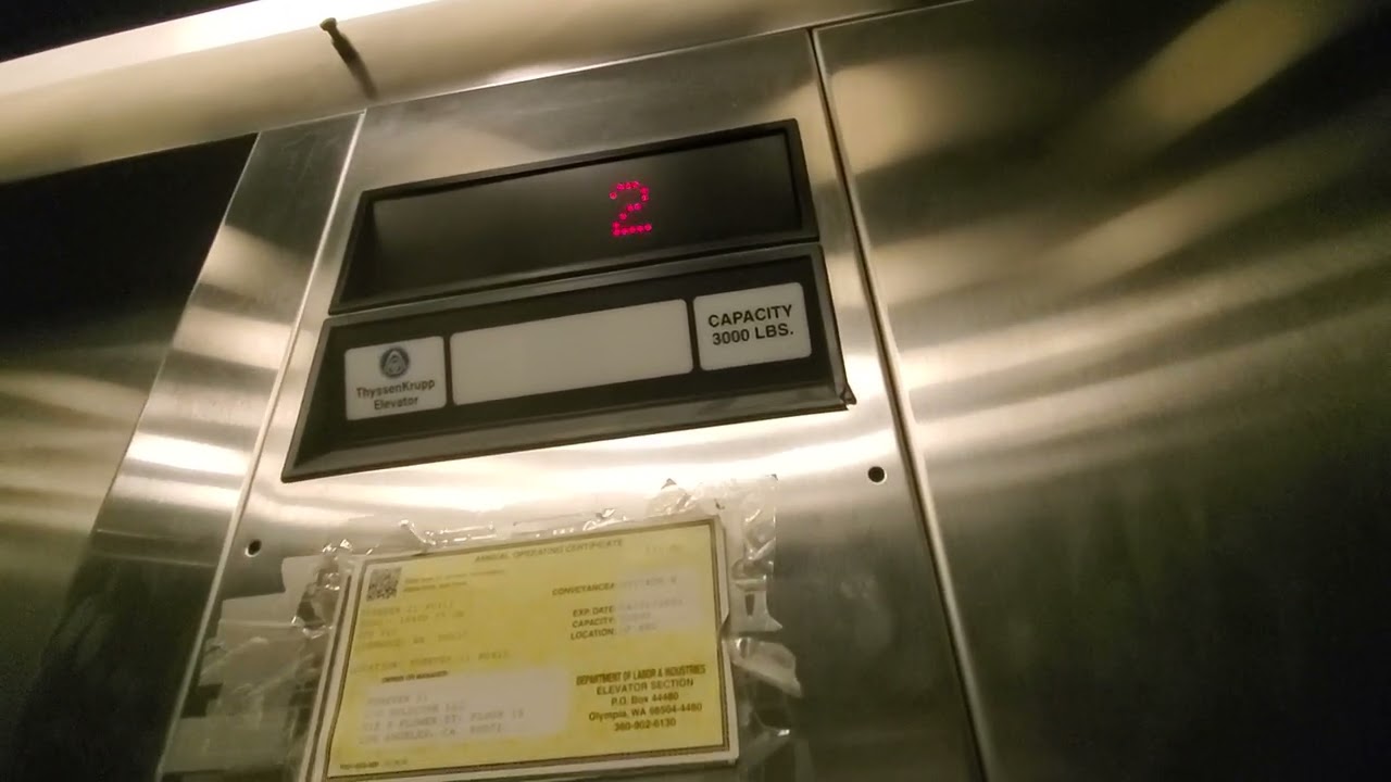 2004 Thyssenkrupp Hydraulic Elevator @ Borders/Forever 21, Alderwood Mall, Lynnwood, WA