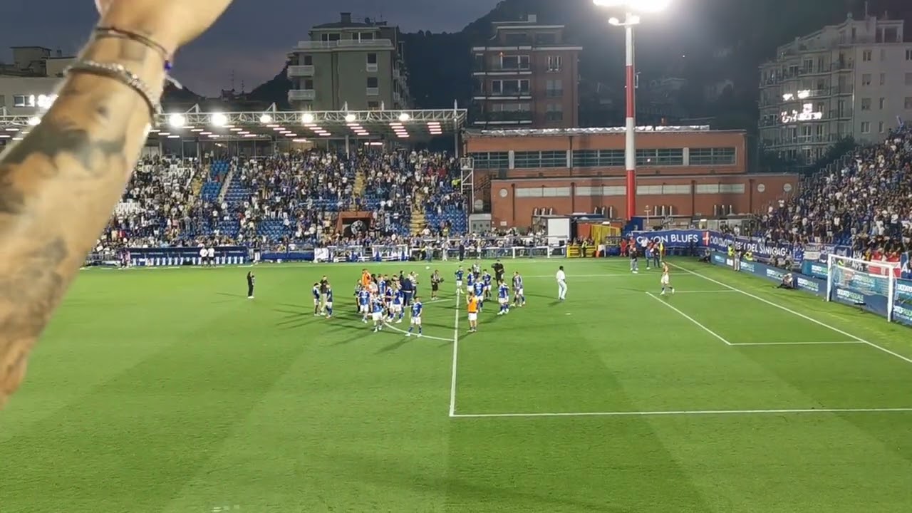 Il saluto di Como 1907 ai tifosi lariani (Como 1907 2 - 0 Lazio)