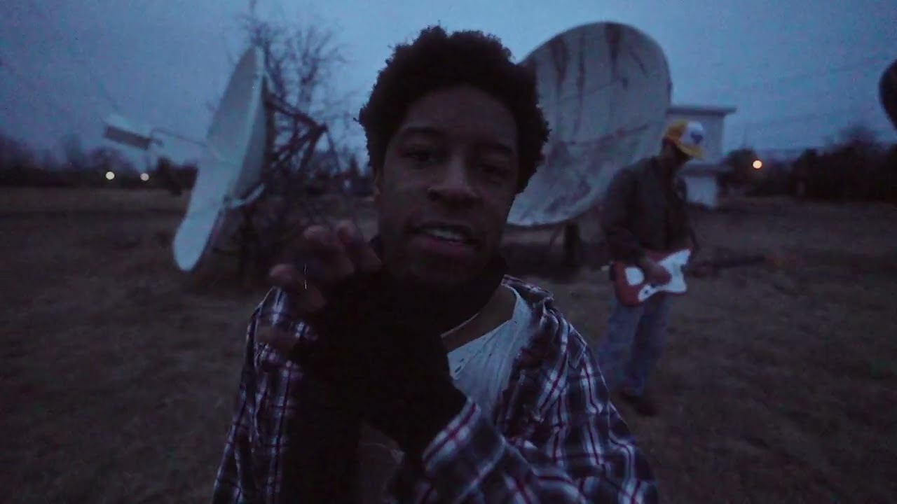 KennyHoopla - NORTHERN LIGHTS// (Official Music Video)