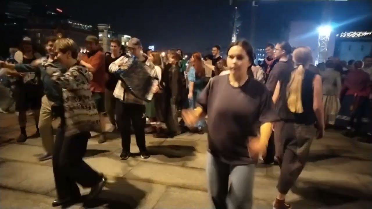 Москва день города  07 сентября 2024 .Патриарший мост около Храма Христа спасителя.