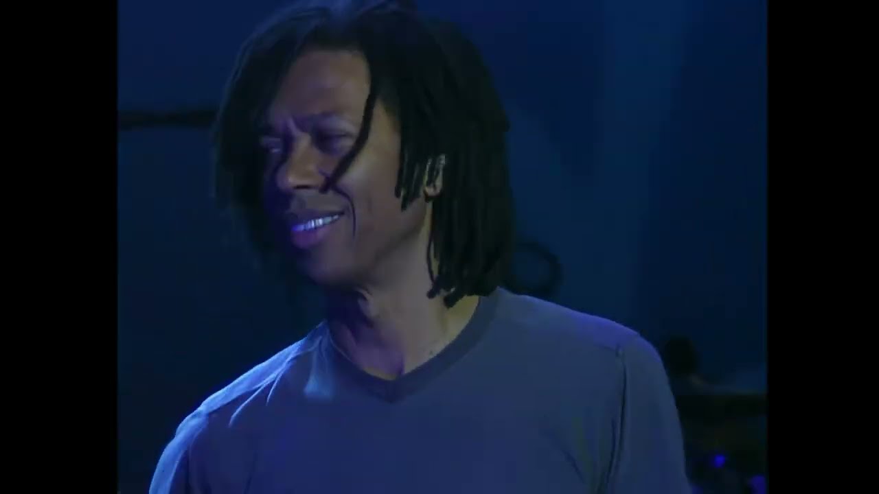Os Paralamas Do Sucesso, Djavan - Lanterna Dos Afogados (Ao Vivo)