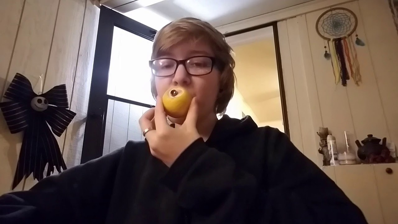 watch me turn a lemon into a pipe