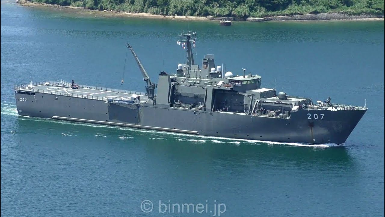 シンガポール海軍ドック型輸送揚陸艦佐世保入港 L207 RSS EDURANCE - Republic of Singapore Navy landing platform dock ships