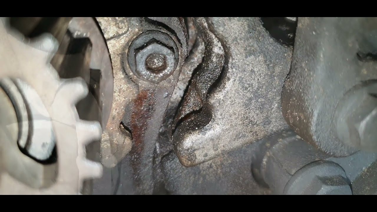 Audi TT 1.8L. turbo  замена помпы
