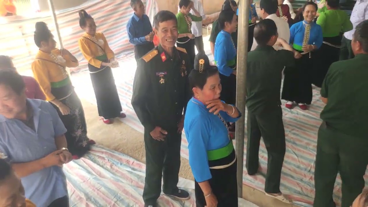 Giao lưu tại ban na tông hai 