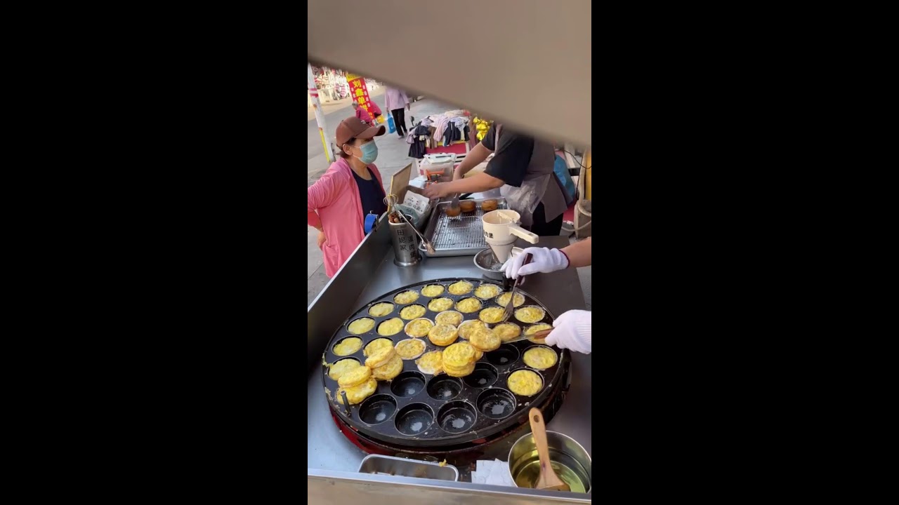 Delicious food live