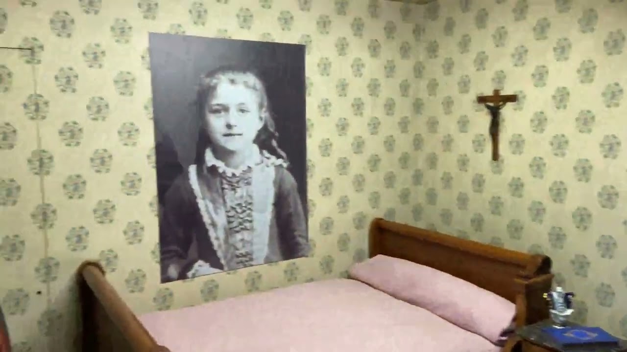 2 FNPRNL. " Mini Doc Visita Hogar de Santa Santa Teresa de Lisieux, Francia "