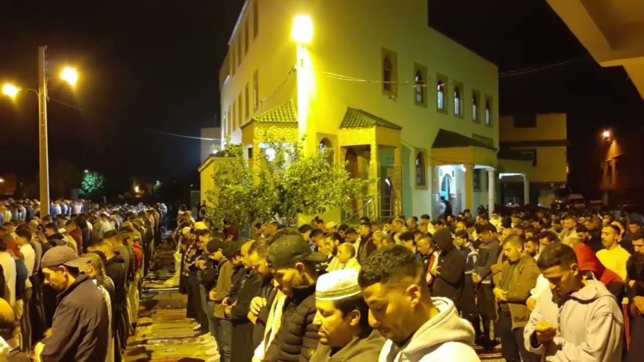 صلاة تراويح صوة جميل بمدينة وجدة عاصمة المساجد شيخ عبد الله العلمي مقرئ المعجزة