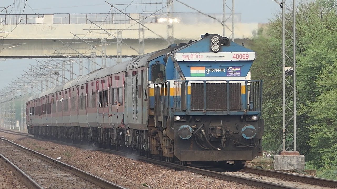 Diesel And Electric TRAINS | WDP4D S/F Express | Goods Carrier Freight TRAINS | INDIAN RAILWAYS .
