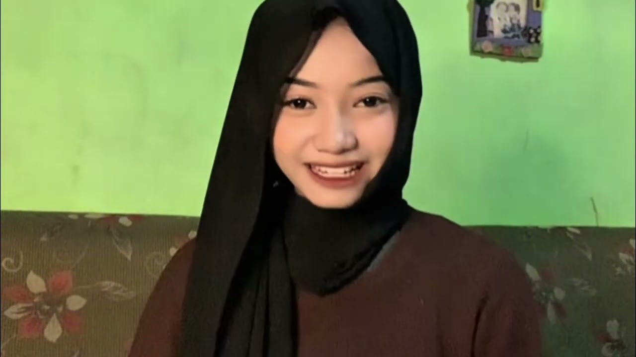 PIDATO BAHASA INDONESIA - (Pendidikan sebagai Kunci Masa Depan Generasi Muda) - Er Ghifarani XIIF2-B