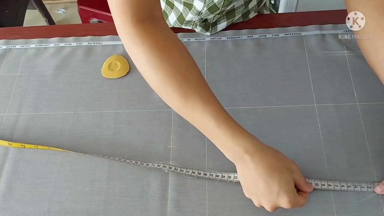 Cách cắt quần tây nam mặc ôm vừa ống đứng