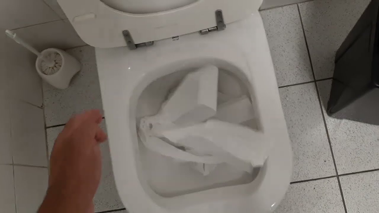 Vaso sanit&aacute;rio DECA Vogue Plus Acesso convencional - teste de descarga