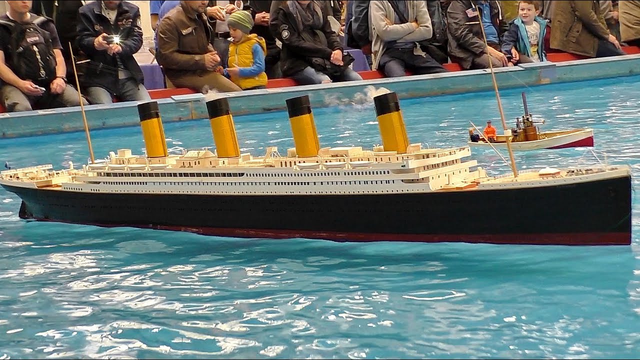 GIGANTIC RC TITANIC SCALE MODEL SHIP ON THE POOL / Intermodellbau Dortmund 2016